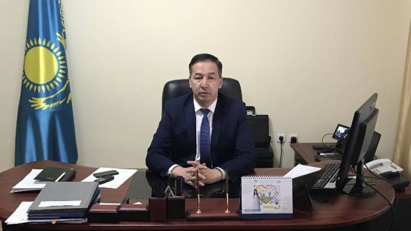 Қомақты пара алған: Атырауда облыстық басқарма басшысы қамауға алынды