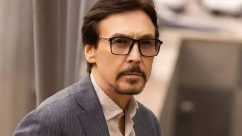 Дау шықты: Актер Жан Байжанбаевпен киноға түсу үшін 15 жастағы қыз баладан 1,5 млн теңге сұраған