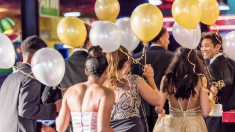 Маңғыстауда ата-аналар соңғы қоңырауды тойлау үшін балаларына жасырын түрде үй жалдап берген