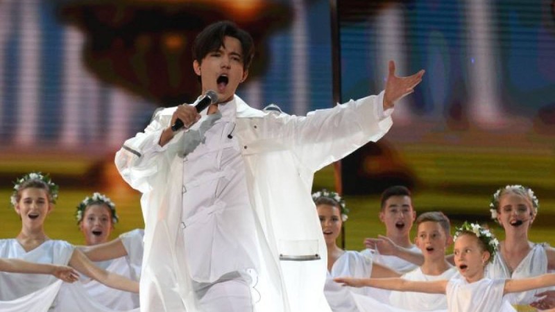 2020 жылы әнші қай елдерде өнер көрсетеді