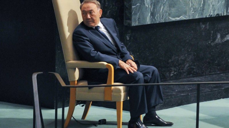 Назарбаевтың өкілетін қысқарту туралы заңға Тоқаев қол қоюы мүмкін бе?