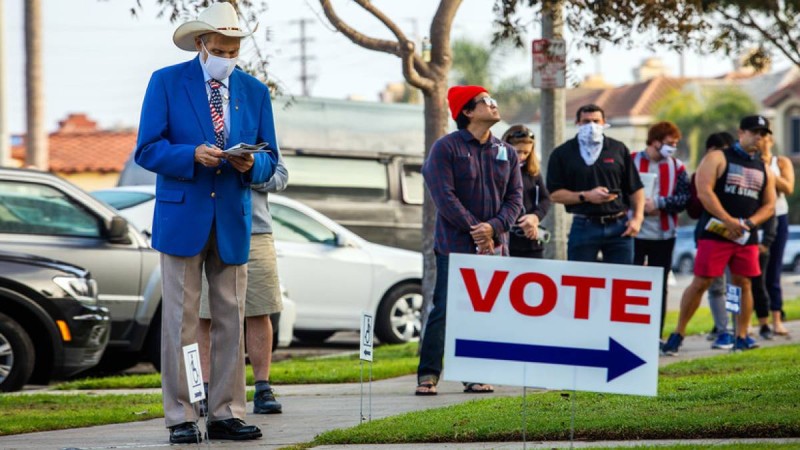 АҚШ-та президент сайлауы басталды: Мерзімінен бұрын 100 млн адам дауыс берді