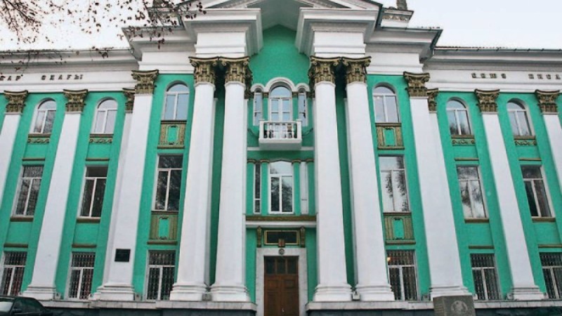 Ақын-жазушылар – саяси сауатсыздар