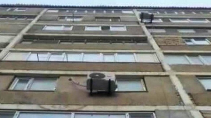Ақтаулық азамат әйелінің көңілдесін төртінші қабаттан итеріп жіберді
