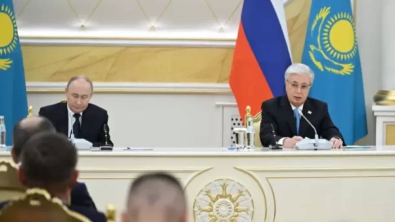 Путин Трамппен кездесу алдында Тоқаевпен телефон арқылы сөйлесті