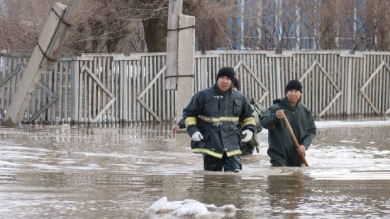 Су тасқыны: Ел сеніп отырған министр дайындық жоқтығын айтты