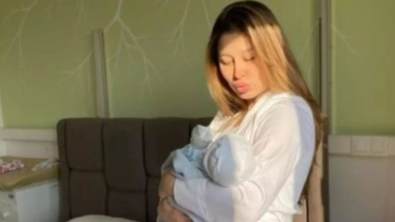 "Қош келдің, балам": Актриса Әсел Асқар ұлды болды (фото)