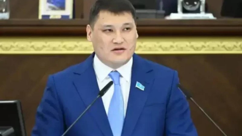 "Қызғаныш себеп болды": Руслан Берденовке қастандық жасаған күдікті сотта кінәсін ішінара мойындады