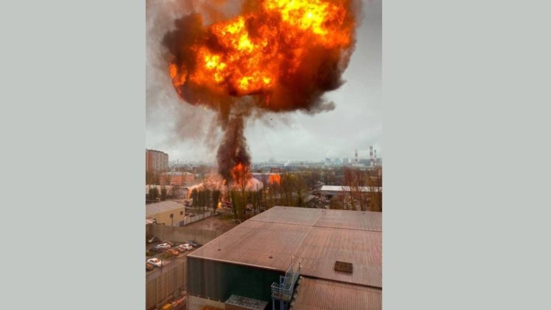 Алапат жарылыс: Мәскеуде газ қоймасы өртеніп кетті (видео)