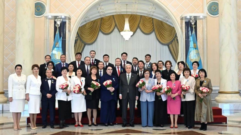 Тоқаев мәдениет және өнер қызметкерлерін марапаттады