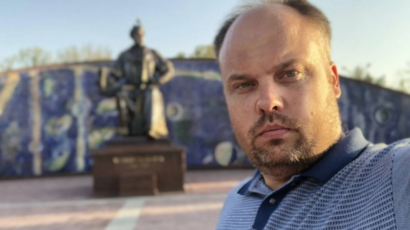 Максим Рожин: Неге біздің елде коммуникация мемлекеттік тілде жүрмейді?