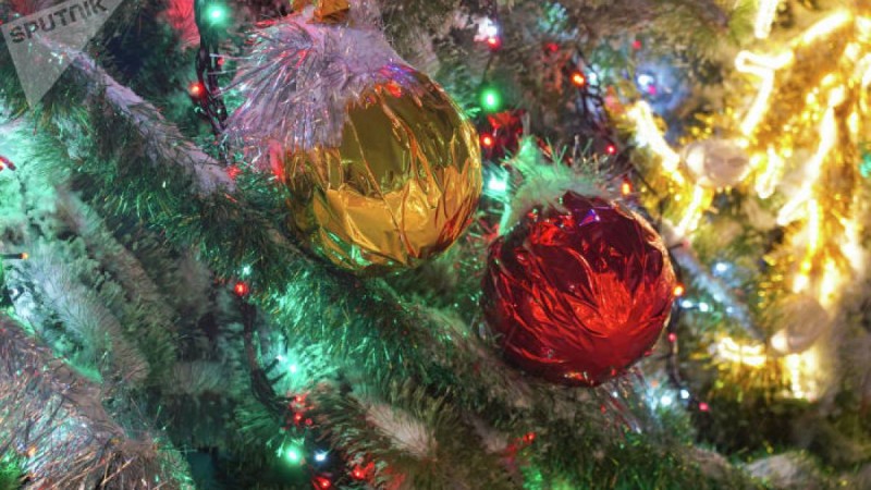 Жаңа жылды қандай киіммен қарсы алу керек – маман кеңесі