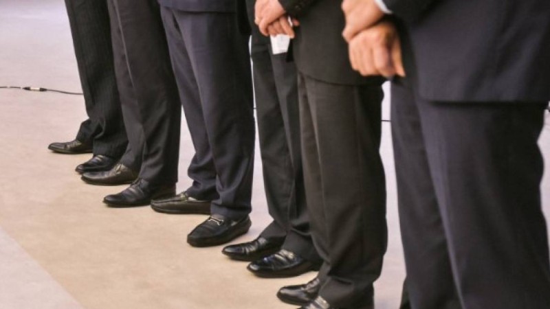 Министрліктерде басшылық лауазымдарға қанша бос орын бар?