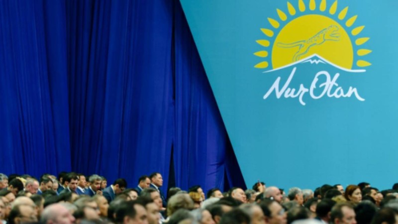 Тоқаев: Депутаттардың азаматтар арасында тиісті беделі жоқ