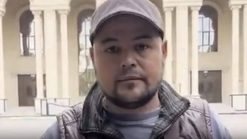 "Мүгедек болып оралды": Шымкенттік баласын әскерилердің комиссариатқа күштеп апарып, бопсалағанын айтты