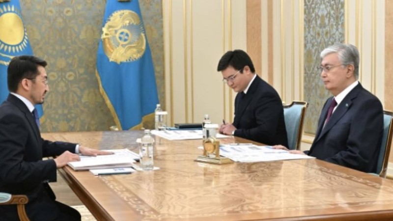 Мемлекет басшысы Цифрлық даму, инновация және аэроғарыш өнеркәсібі министрі Жаслан Мәдиевті қабылдады