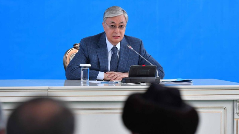 Тоқаев кедендегі «пысық» кәсіпкерлердің сазайын тартқызуда