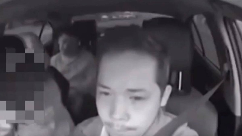 Саңырау әрі мылқау такси жүргізушісін балағаттаған астаналық тұрғын 15 тәулікке қамалды