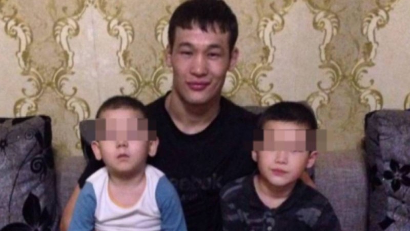 "Бассүйек-ми жарақаты": Шавкат Рахмоновтың әйелі мен баласының жағдайы белігі болды