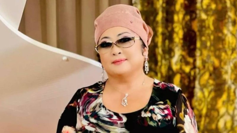 59 жасқа толған Мақпал Жүнісоваға ұшақта тосынсый жасады (видео)