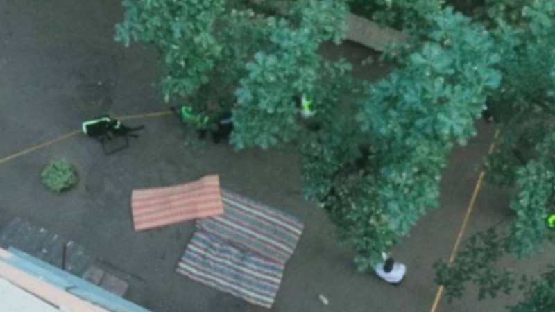 Алматыда келіншек көпқабатты үйдің 7-қабатынан секіріп қаза тапты