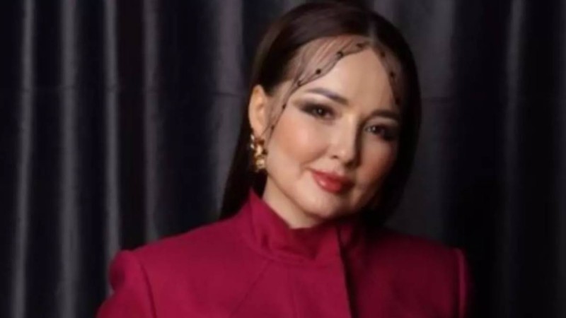 "Ешнәрсе көрмегендей, естімегендей күліп жүру маған қиын": Жазира Байырбекова елдегі жағдай өзіне ауыр тигенін айтты