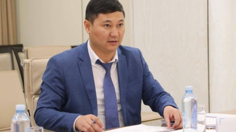 Өз қазағымыз орыс сыныбын ашуды талап етіп, қазақ тіліне қарсы шығады – Сәкен Есіркеп