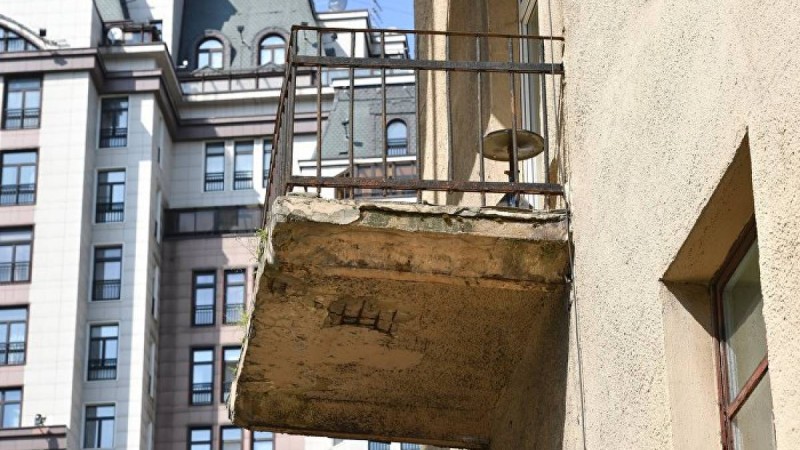 Нұр-Сұлтанда 800-ден астам отбасы апатты үйлерден көшіріледі