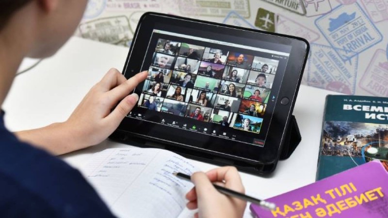 Қазақстанның мектептерінде соңғы қоңырау онлайн режимде өтеді