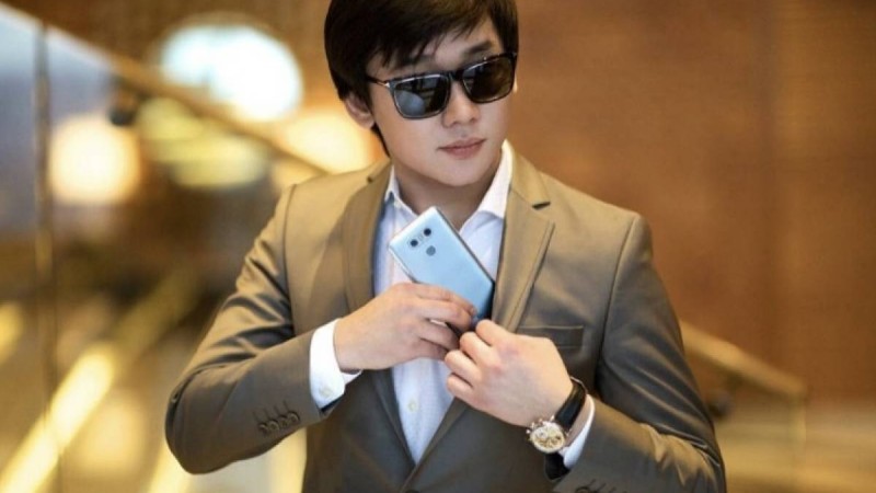 "Не істесе де жарасады": Қайрат Нұртастың айтқан бейәдеп сөзі желіні шулатты