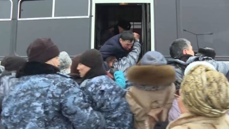 Тіркелмеген Демократиялық партияның үш белсендісі ұсталды   