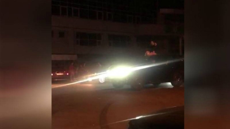 Көлігінің үстіне қыздарды отырғызып, Нұр-Сұлтанда серуен құрған жүргізуші видеоға түсіп қалды - Қазақстан жаңалықтары