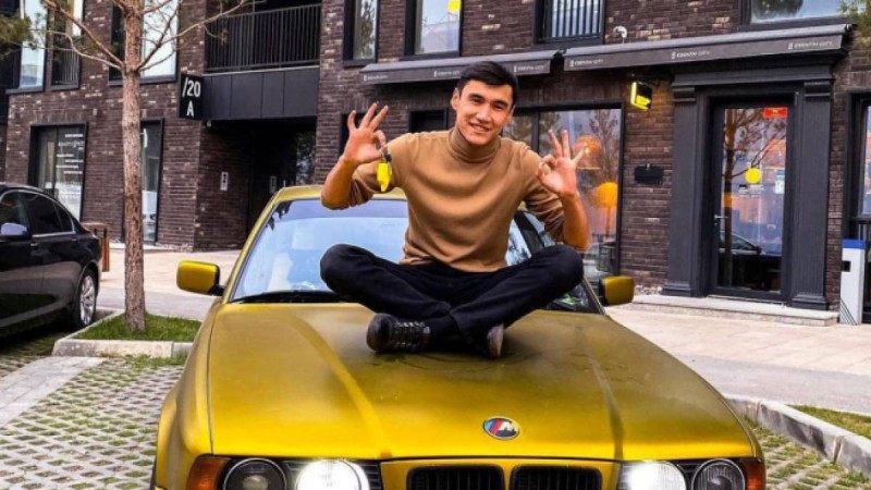 "Жеке брендіне жұмсады": блогердің Үкіметтен 48 миллион теңгеге субсидия алып, өзін жарнамалағаны рас па? 