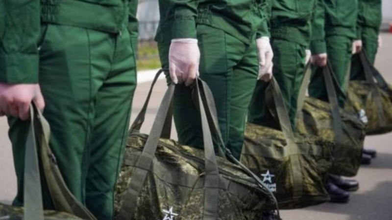 Ресей сарбаздарының жесірлері Путиннен ауқымды мобилизация жариялауды сұрады