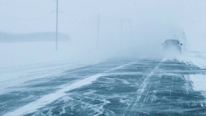 Елдің төрт аймағында қарлы боран кесірінен жолдар жабылды