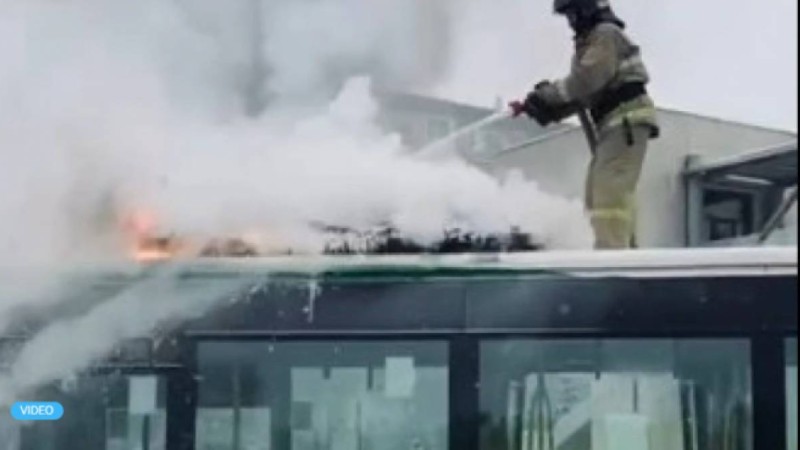 Астанада жолаушылар автобусы өртенді 