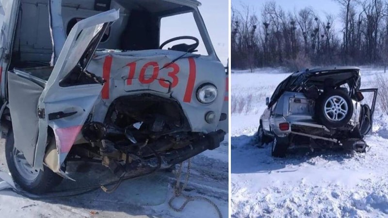 Ақтөбе облысында жедел жәрдем көлігі жол апатына ұшырап, бір адам көз жұмды