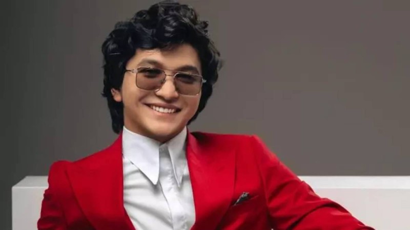 "Мақтаныш емес": Ұланғасыр Қамиев млн теңгенің аяқ киімін киетінін айтты (видео)