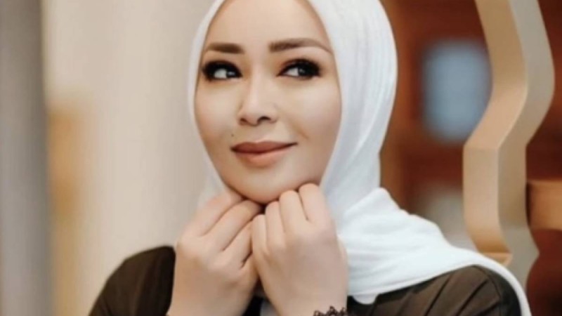 “Түріңізге не болған?” - Айнұр Тұрсынбаеваның беті халықты шошытты (фото)