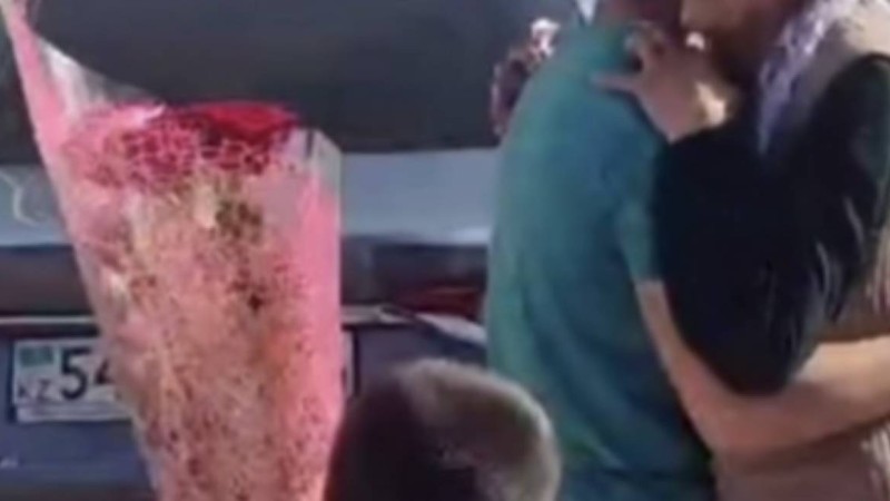 Күзде әскерге кетіп оралмаған". 28 жыл бұрын жоғалып кеткен жігіт анасымен қауышты