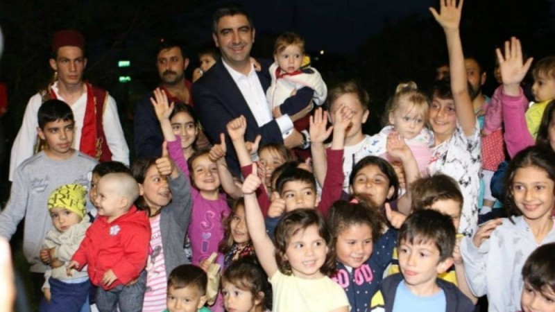 "Ораза ұстаған адамдардан ұят болады": Түріктер қасиетті Рамазан айында көшеден тамақ ішуге неге ұялады? - Қазақстан жаңалықтары