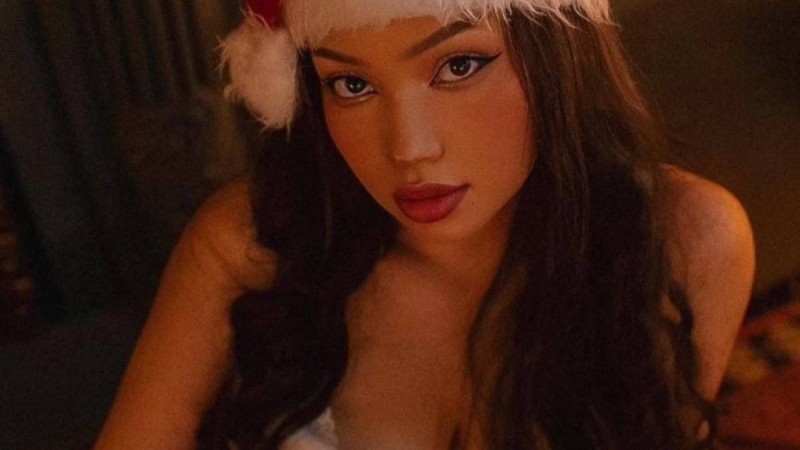 Атышулы Шырын Нарчаева ашық суреттерімен желіні шулатты