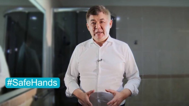 Елжан Біртанов қолды қалай жуу керектігін көрсетті - Қазақстан жаңалықтары
