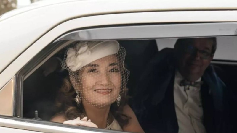 "Екеуіміздің де жасымыз елуден асты": Жуырда француз жігітіне тұрмысқа шыққан қазақ әйелі өз хикаясын баяндады (фото)