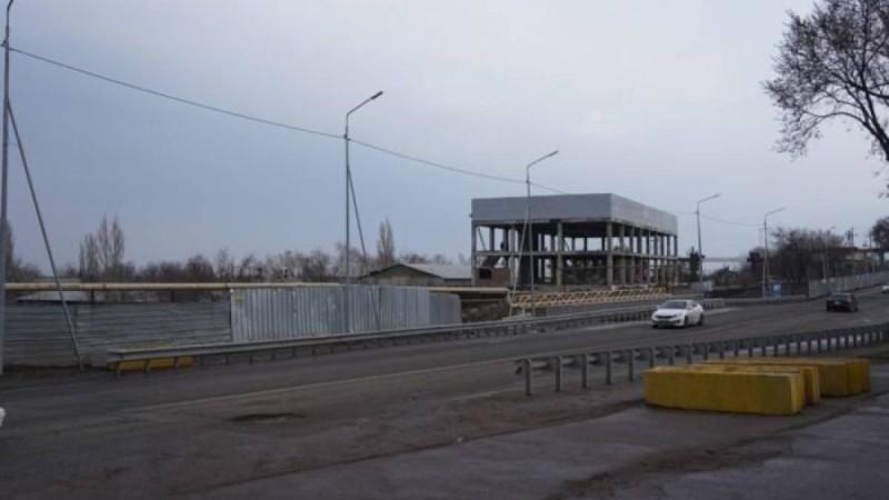 Алматыға айналма жолмен алып кетуге уәде берген такси жүргізушілер ұсталды