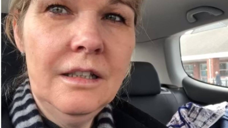 Ұлыбританиялық медбике 48 сағаттық ауысымнан кейін азық-түлік сатып ала алмағаны үшін жылады (видео) - Қазақстан жаңалықтары