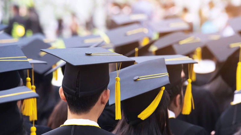 Қазақстанда болашақ мұғалімдер үшін ҰБТ-дағы шекті балл 75-ке дейін өсті