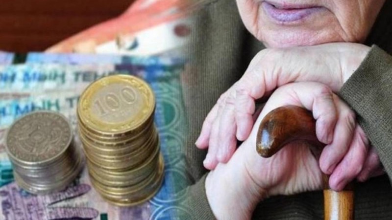 Әйелдер зейнетке 61 жаста шығады - Тоқаев жаңа заңға қол қойды