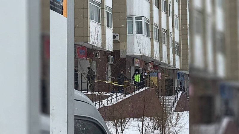 Нұр-Сұлтанда 32 жастағы әйел бесінші қабаттан секіріп өлді