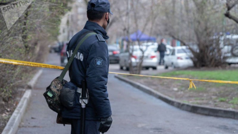 Алматы тұрғындары қоршауға алынған аумақта не болып жатқанын айтты